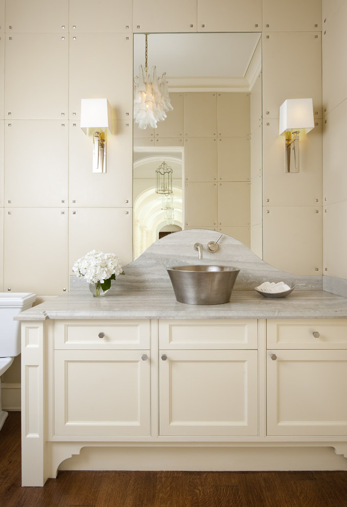 Inspiration for a timeless bathroom remodel in Dallas with a vessel sink