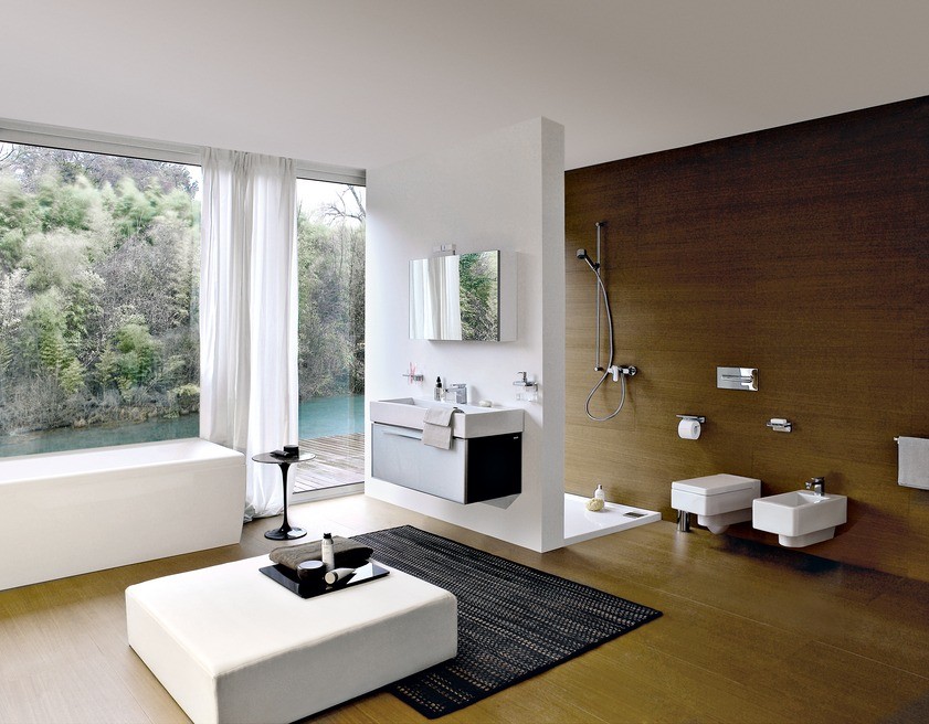 Exempel på ett mycket stort modernt en-suite badrum, med släta luckor, svarta skåp, ett fristående badkar, en öppen dusch, en vägghängd toalettstol, vit kakel, vita väggar, mellanmörkt trägolv och ett avlångt handfat