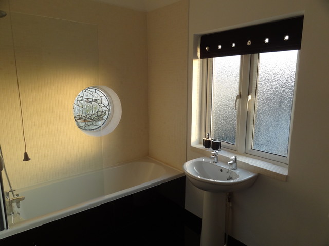 Limestone Mosaic Tiles On Windowsill And Enclosing Bath Shower Modern Bathroom London By Ominic Design Ltd Houzz