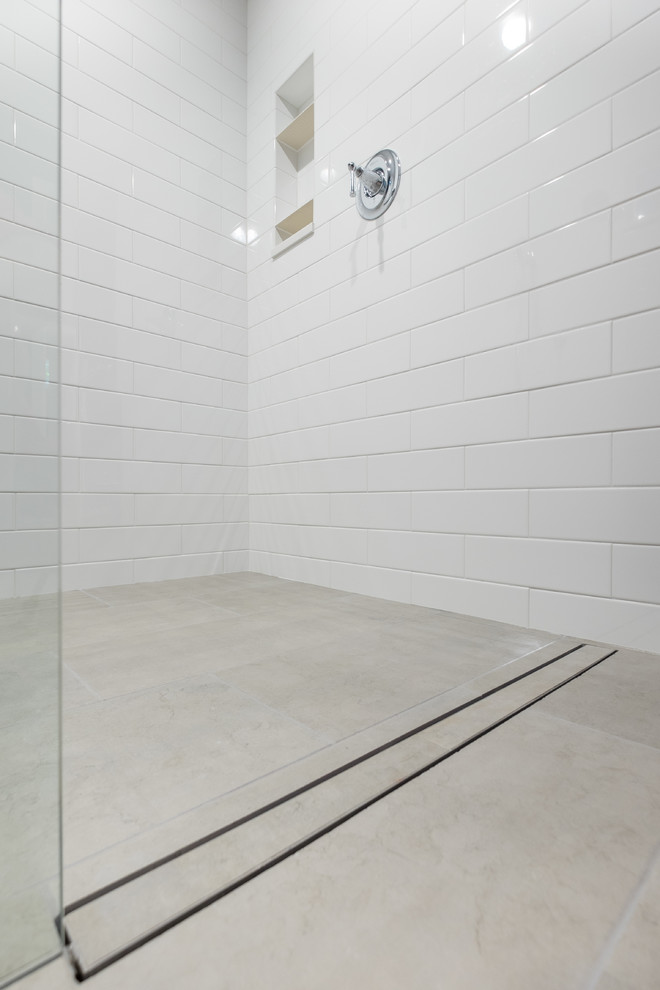 Example of a mid-sized classic master white tile and ceramic tile porcelain tile bathroom design in Portland with recessed-panel cabinets, white cabinets, a two-piece toilet, blue walls, an undermount sink and quartz countertops