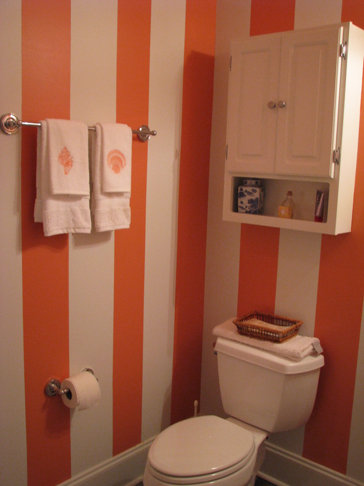 На фото: ванная комната в стиле шебби-шик