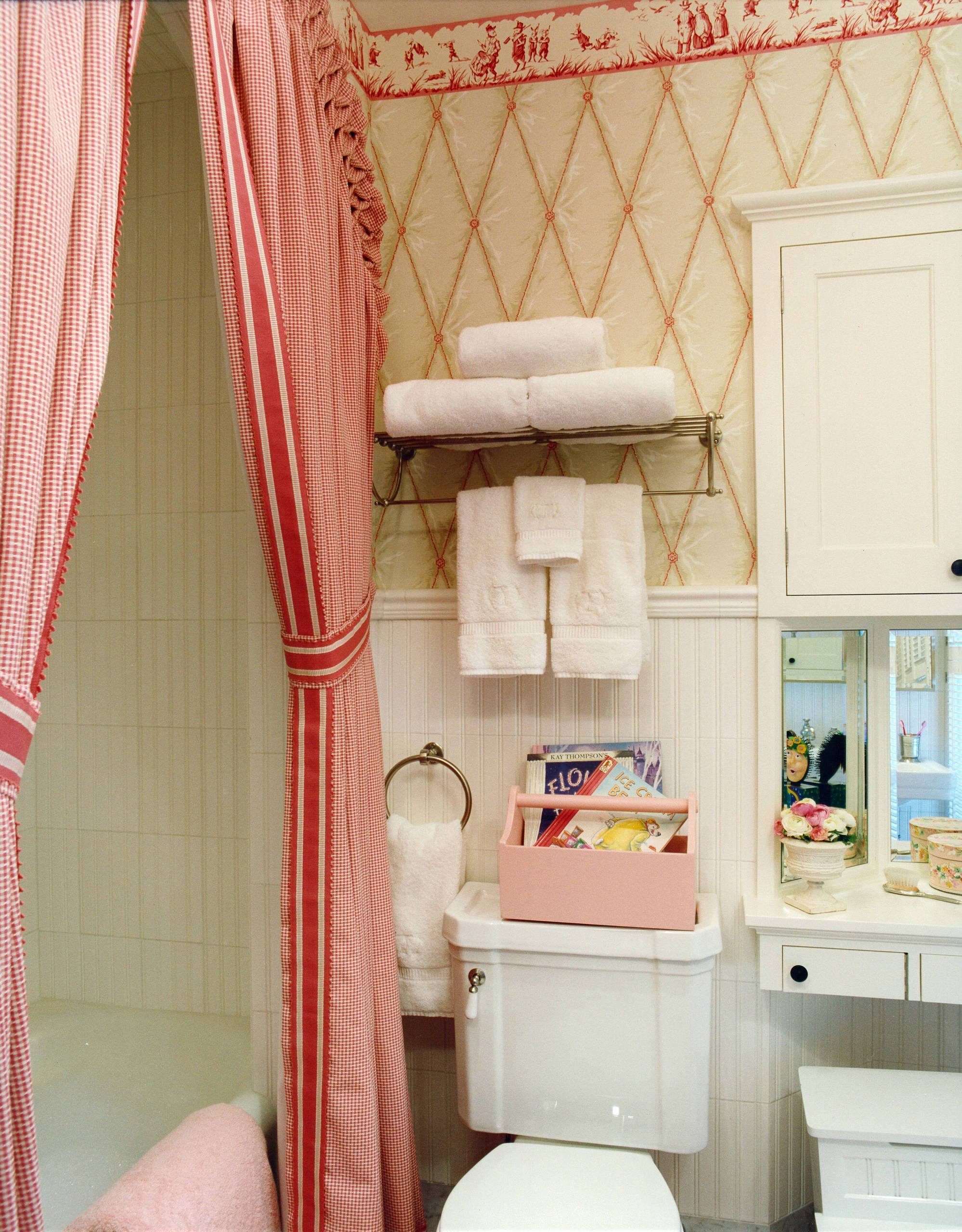 Baby Girl Bathroom Decorating Ideas | Shelly Lighting