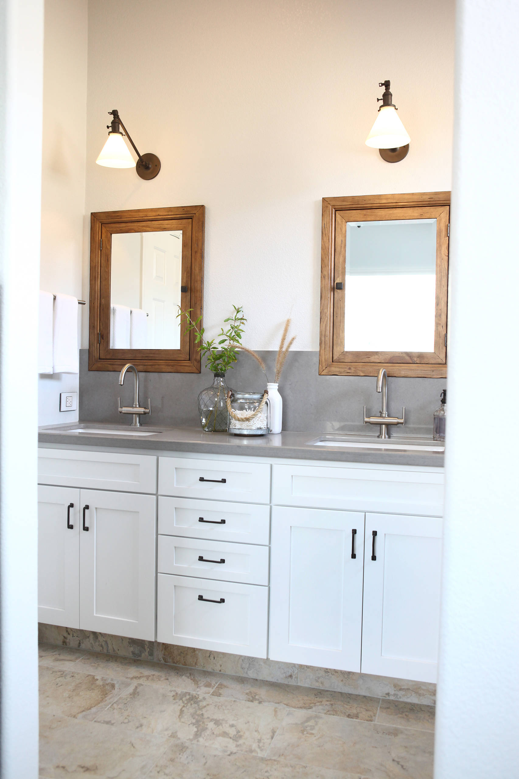 how to modernize oak cabinets on Honey Oak Cabinets Houzz