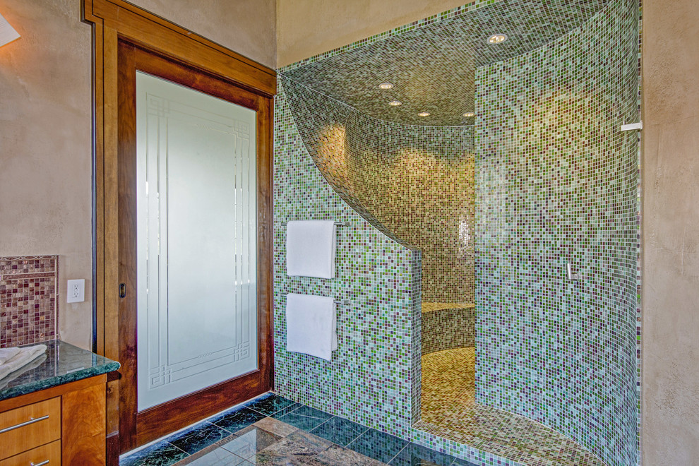 Foto di una stanza da bagno padronale eclettica