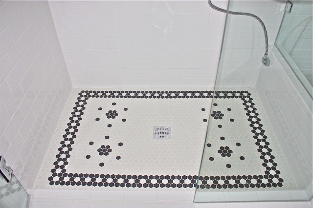 Photo of a medium sized retro ensuite bathroom in Denver with beaded cabinets, white cabinets, a claw-foot bath, a corner shower, a two-piece toilet, black and white tiles, ceramic tiles, yellow walls, porcelain flooring, a submerged sink, granite worktops and a hinged door.