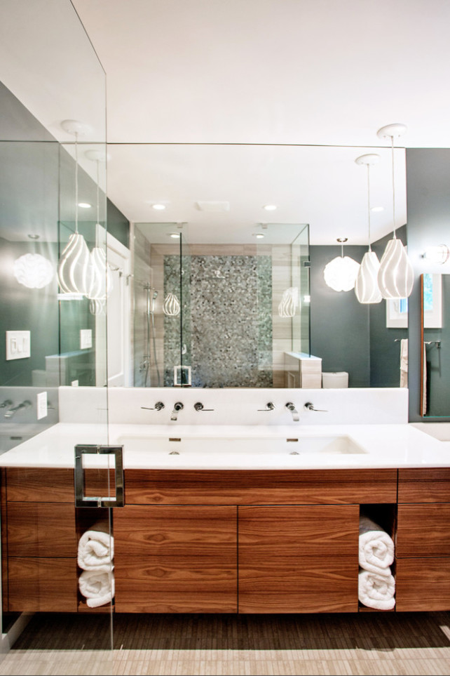 Luxe Bath - Modern - Bathroom - Toronto - by Absolute Cabinets Inc | Houzz