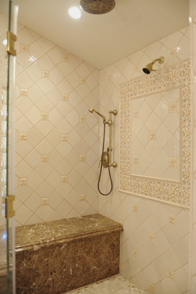 Inspiration for a traditional bathroom in San Francisco.