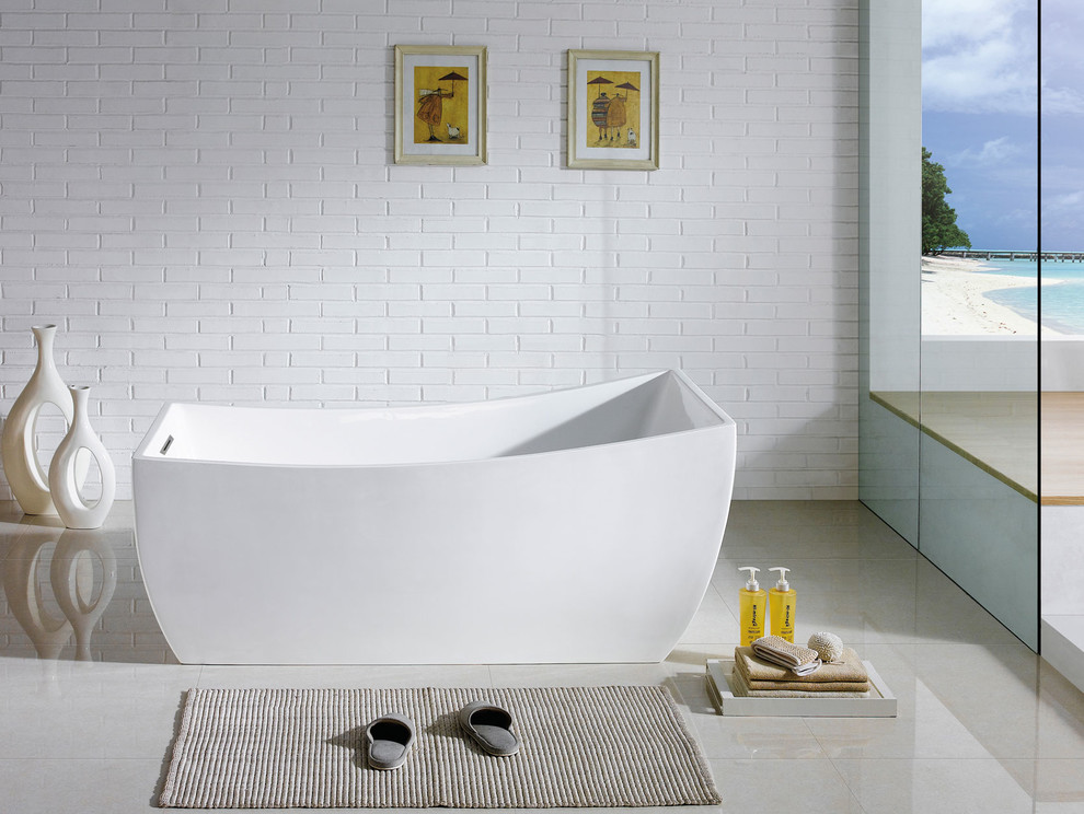 Пример оригинального дизайна: большая ванная комната в стиле модернизм с отдельно стоящей ванной