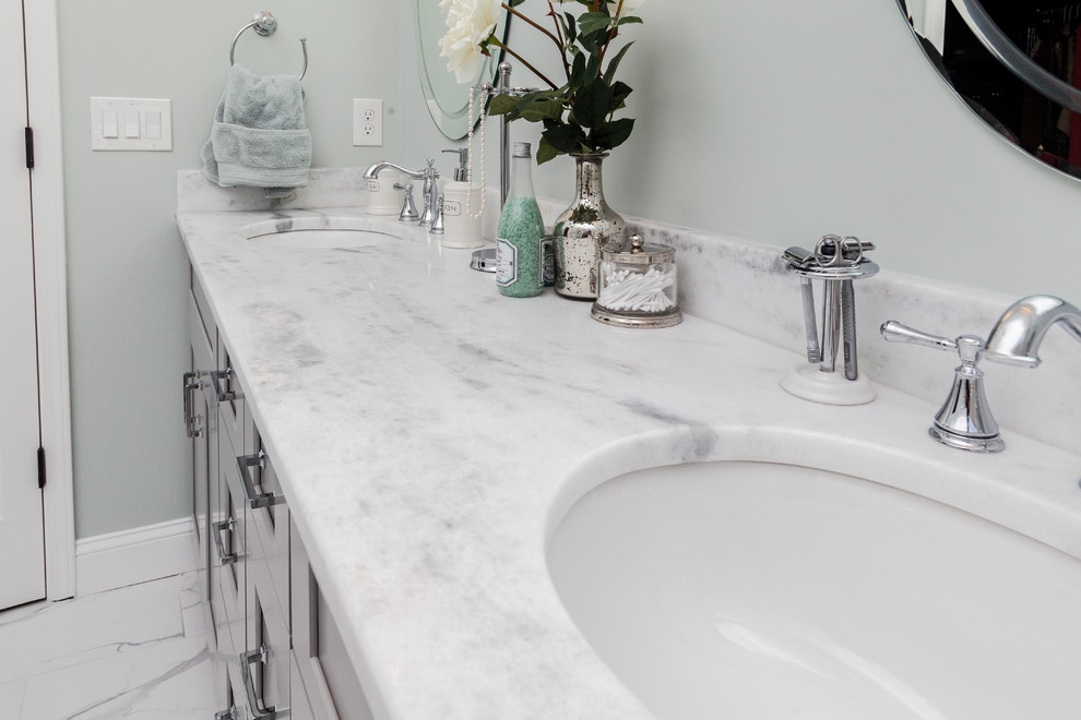 Large classic ensuite bathroom in Atlanta with shaker cabinets, grey cabinets, a freestanding bath, a double shower, a two-piece toilet, white tiles, marble tiles, green walls, marble flooring, a submerged sink, quartz worktops, white floors, a hinged door and white worktops.