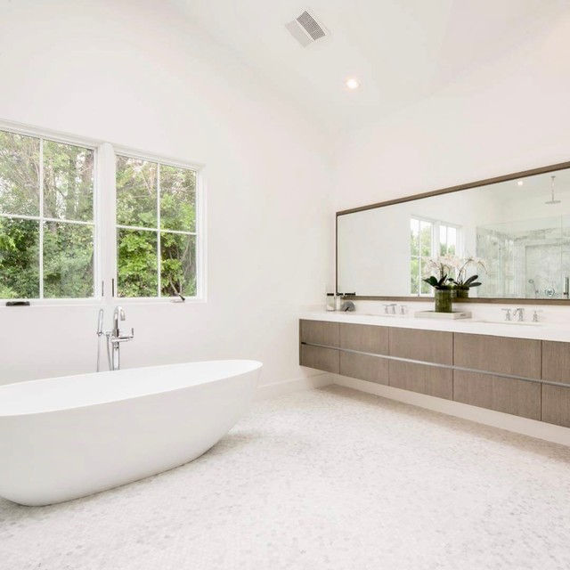 Custom luxury bathroom renovation in Los Angeles County - Contemporary -  Bathroom - Los Angeles - by America Green Builders