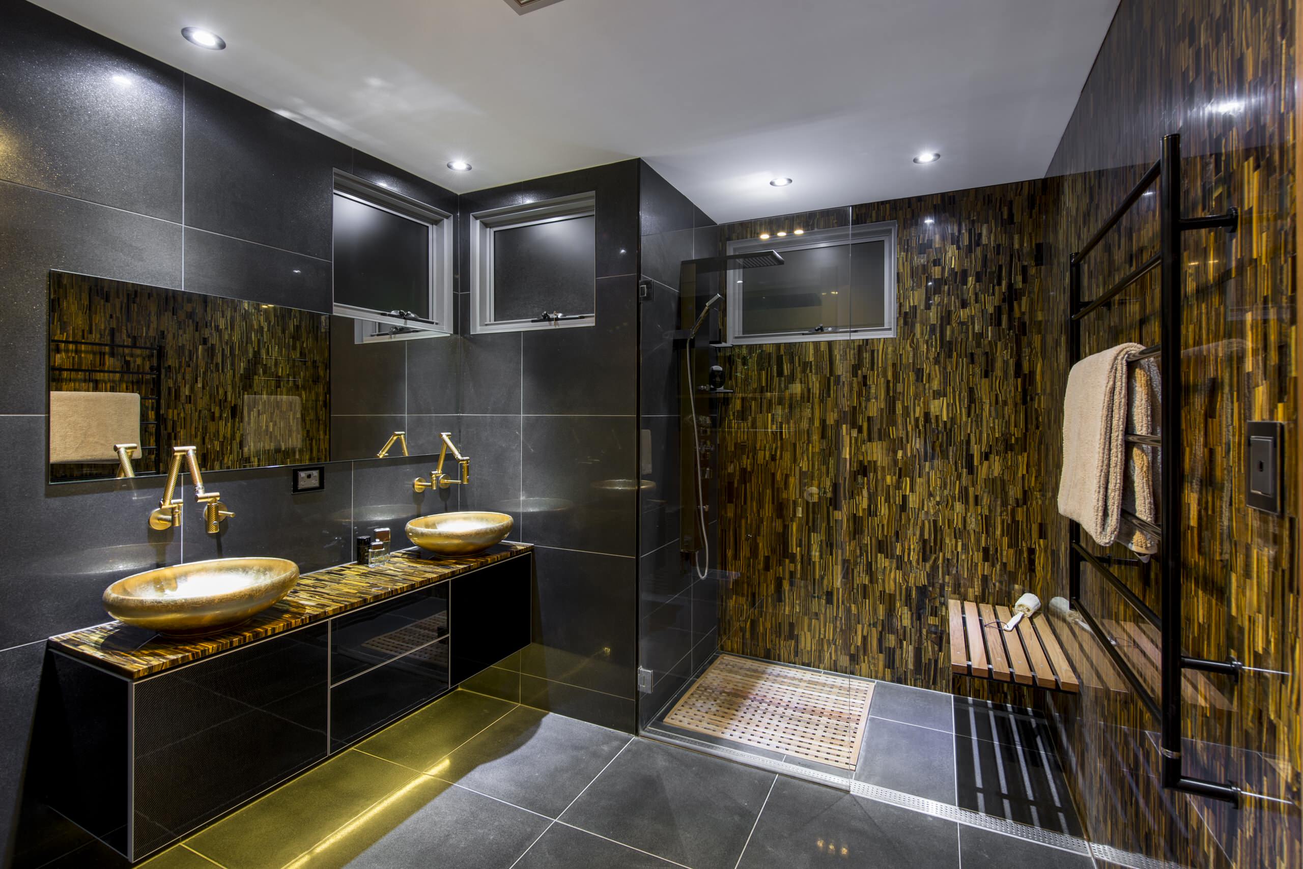 Black and gold bathroom idea  Gold bathroom decor, Bathroom design black,  Bathroom design luxury