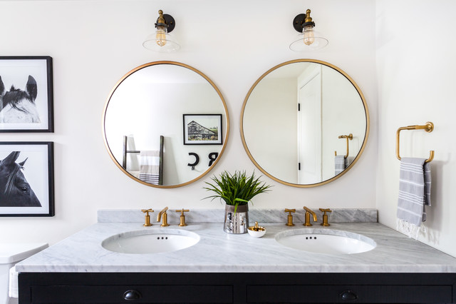 Luxury Farmhouse Bathroom - Landhausstil - Badezimmer - Sacramento