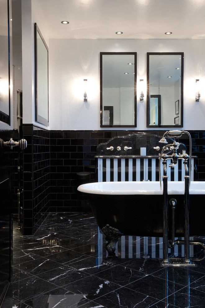 Idéer för att renovera ett funkis badrum, med svart kakel, stenkakel, svarta väggar och marmorgolv