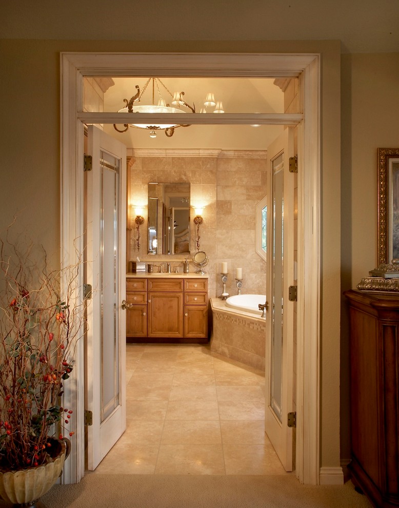 Luxury Master Bath Suite Traditional Bathroom Milwaukee By Timothyj Kitchen And Bath Inc