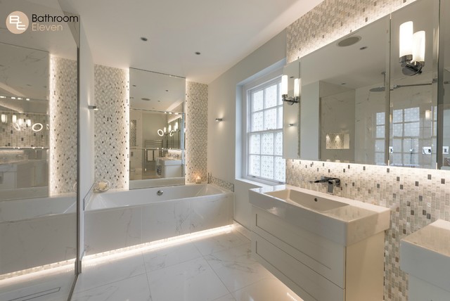 Marble Tiles Tiled Bath Frame, Luxurious White Master Bathrooms