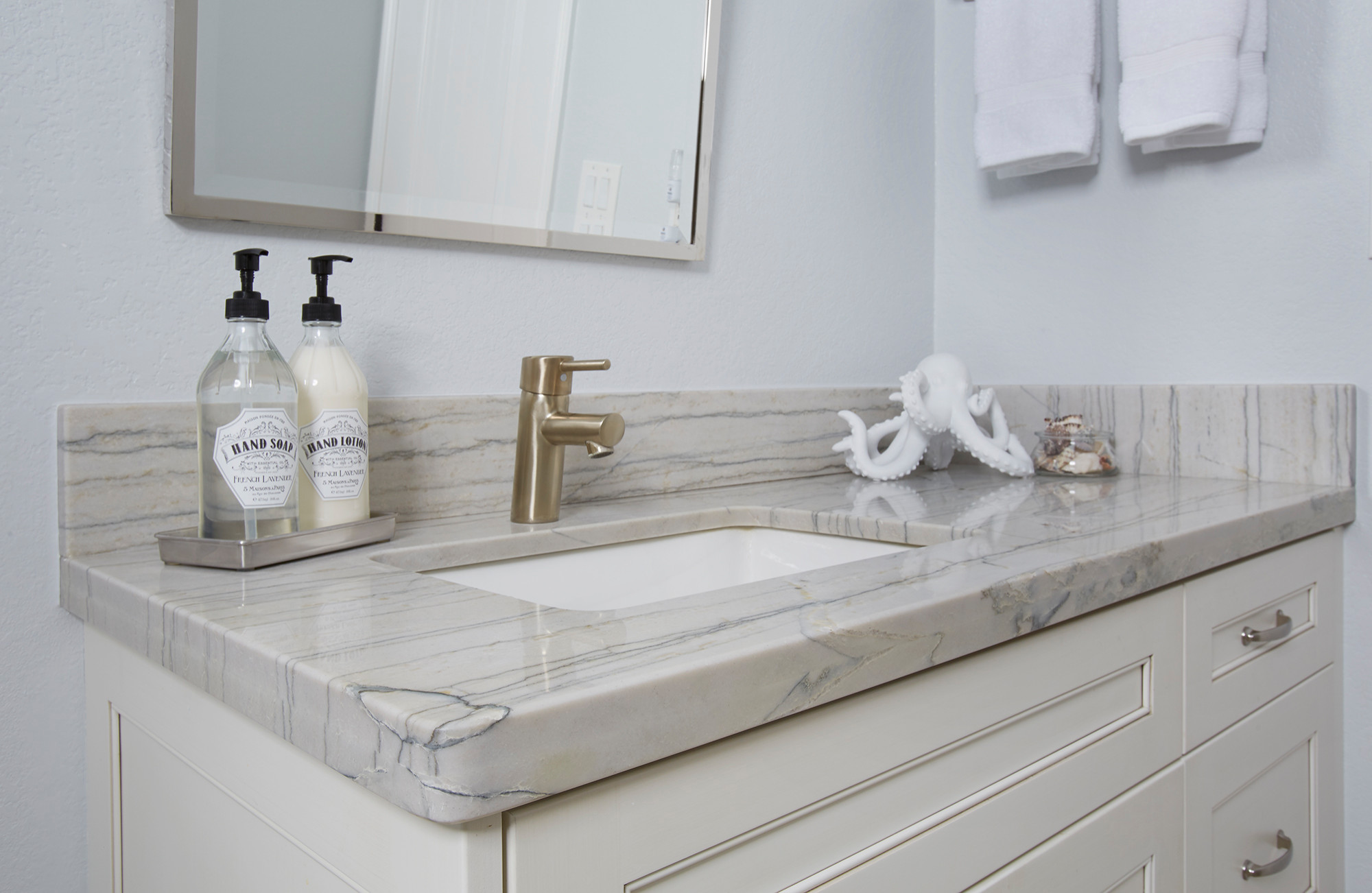 75 Bathroom with Quartzite Countertops and Gray Countertops Ideas You'll  Love - March, 2024 | Houzz