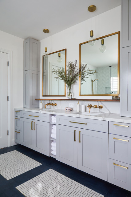 bathroom mirror placement over vanity