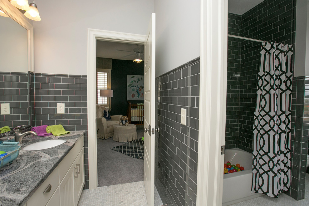 Idéer för att renovera ett vintage badrum, med ett undermonterad handfat