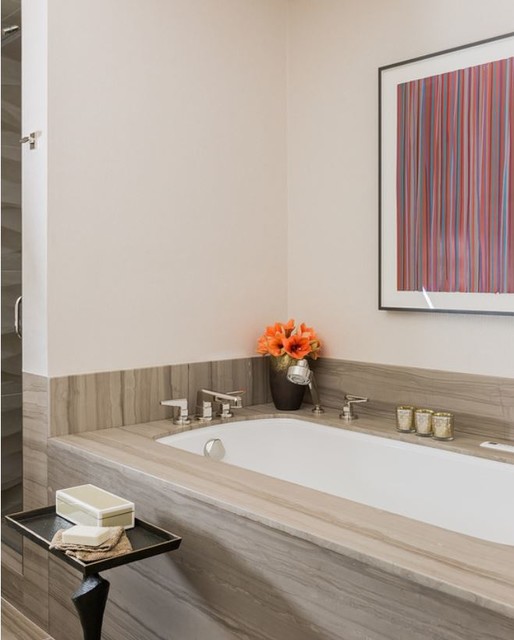 Marble Tub Surround Clásico renovado Cuarto de baño Boston de