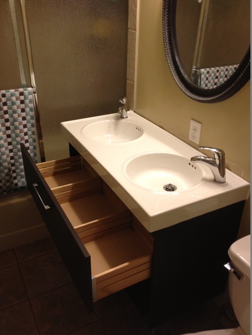 Sink efficiency: Small IKEA Vitviken double sink in bathroom