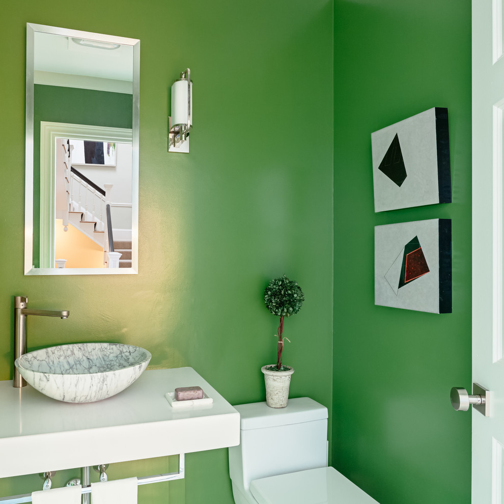 ボストンにある小さなコンテンポラリースタイルのおしゃれな浴室の写真