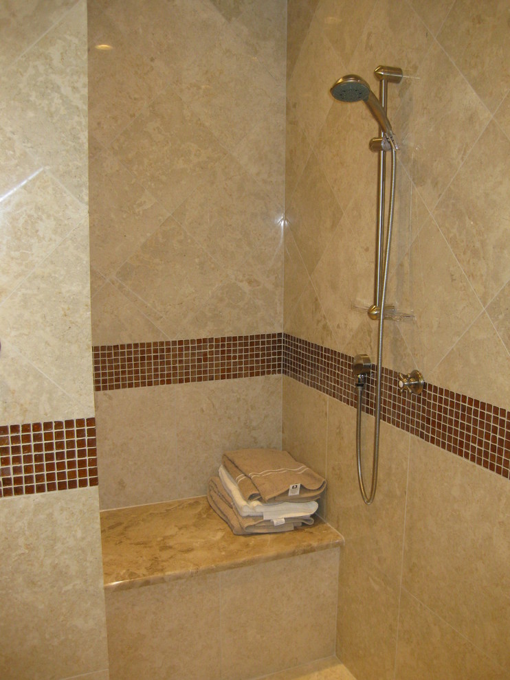 Massive Master Shower, sit down and stay awihile. Traditional