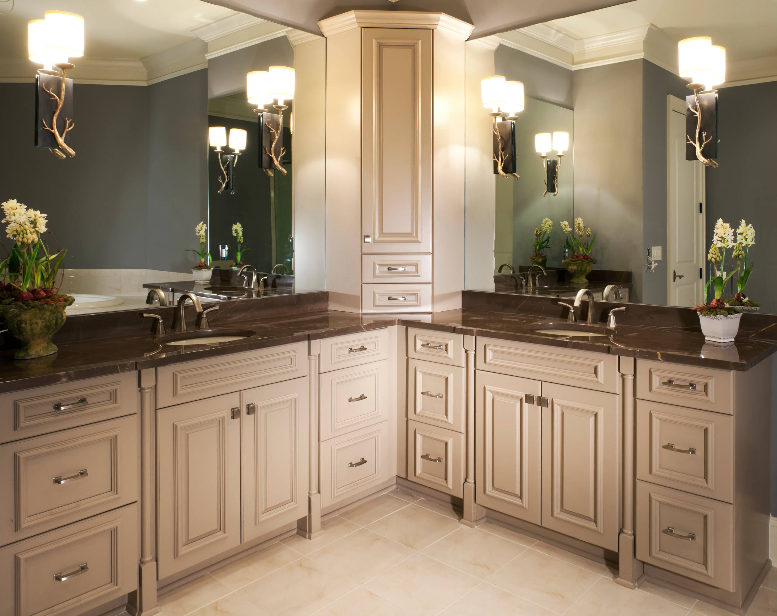 L-Shaped Bathroom Vanity With Makeup Table
