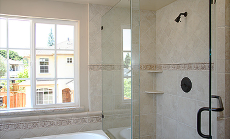 Example of a tuscan bathroom design in San Francisco
