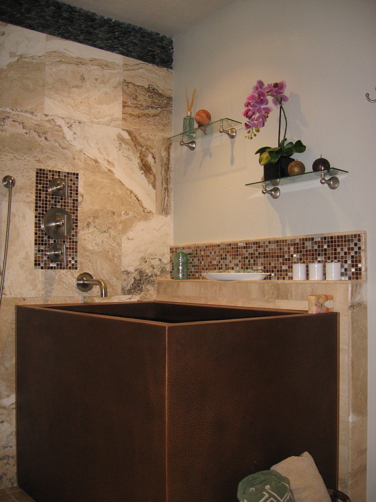 This is an example of a world-inspired bathroom in Los Angeles.