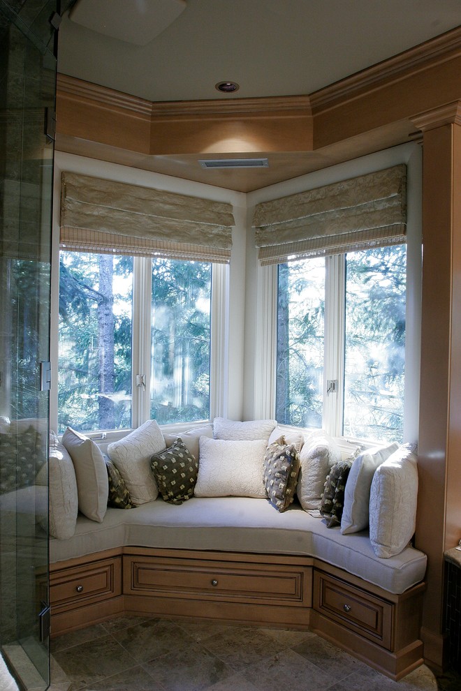 Inspiration for a timeless bathroom remodel in Portland