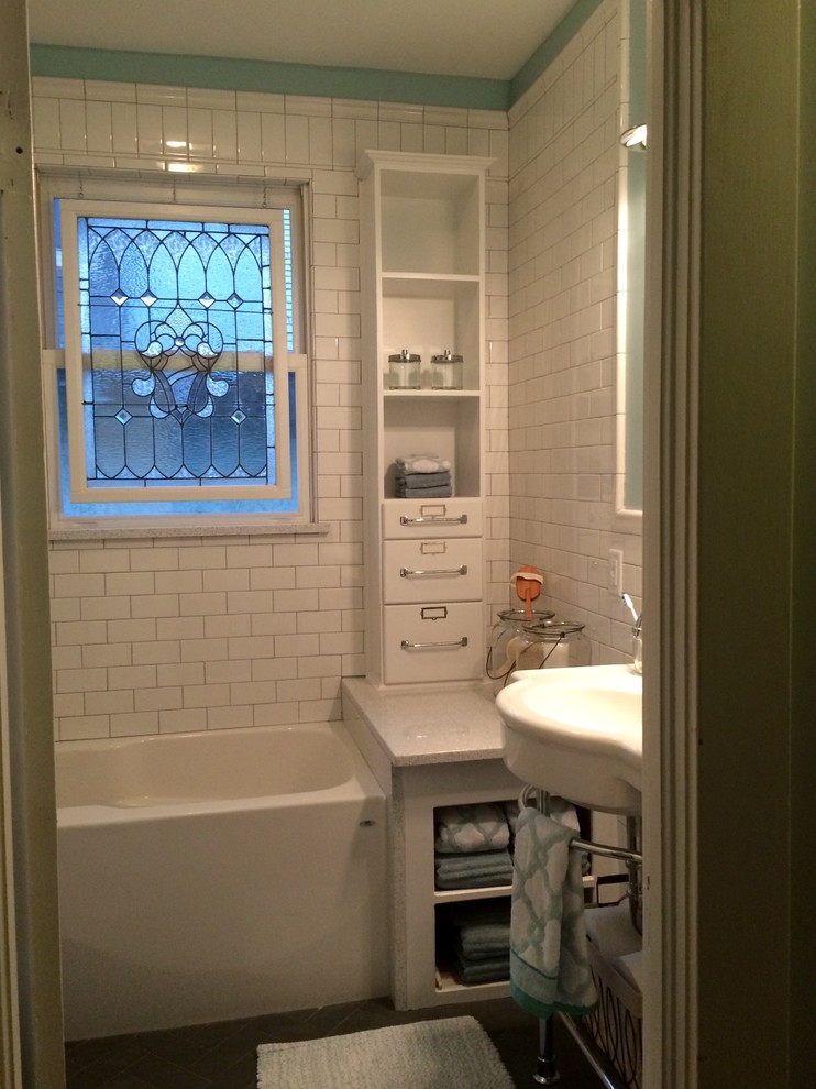 Свежая идея для дизайна: главная ванная комната в викторианском стиле - отличное фото интерьера