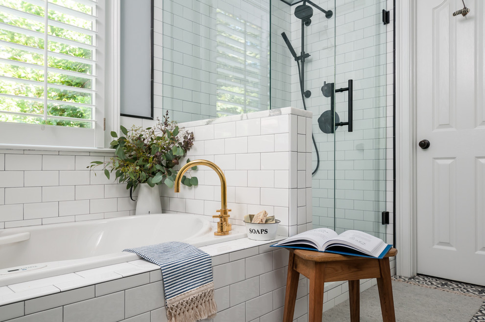Bathroom - bathroom idea in Atlanta