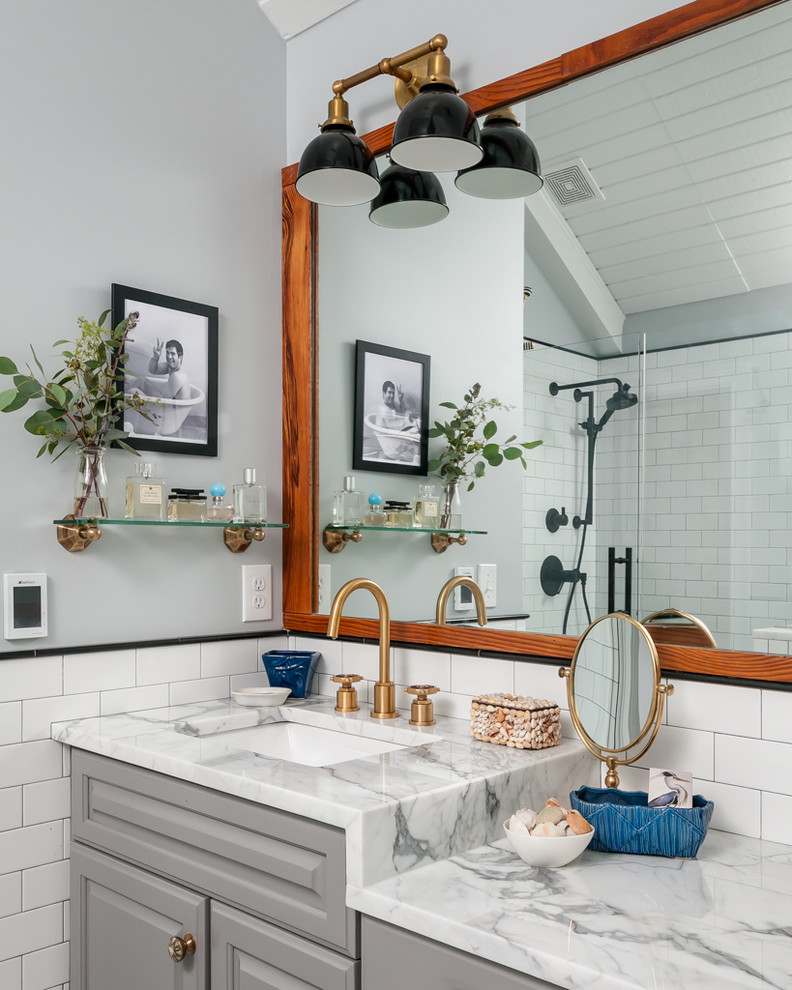 Example of a bathroom design in Atlanta