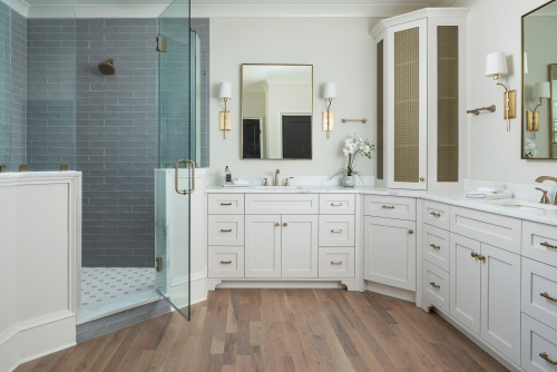 Rounded Corner Bathroom Cabinets for Child Safety and Family Protection