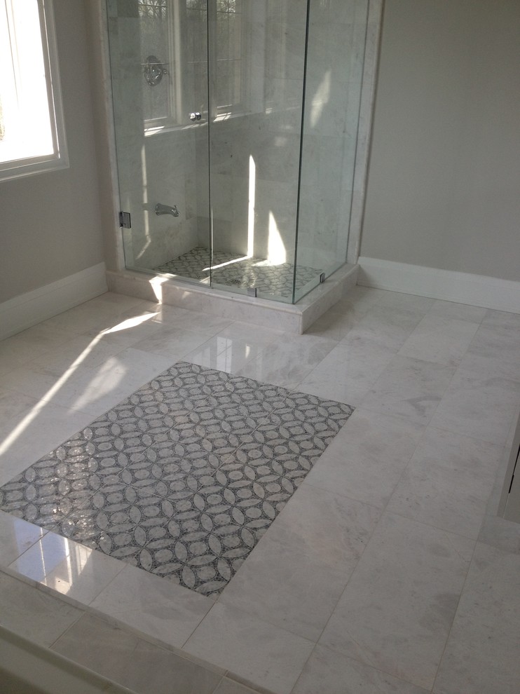 Example of a mid-sized classic master white tile marble floor corner shower design in Toronto with gray walls and white cabinets