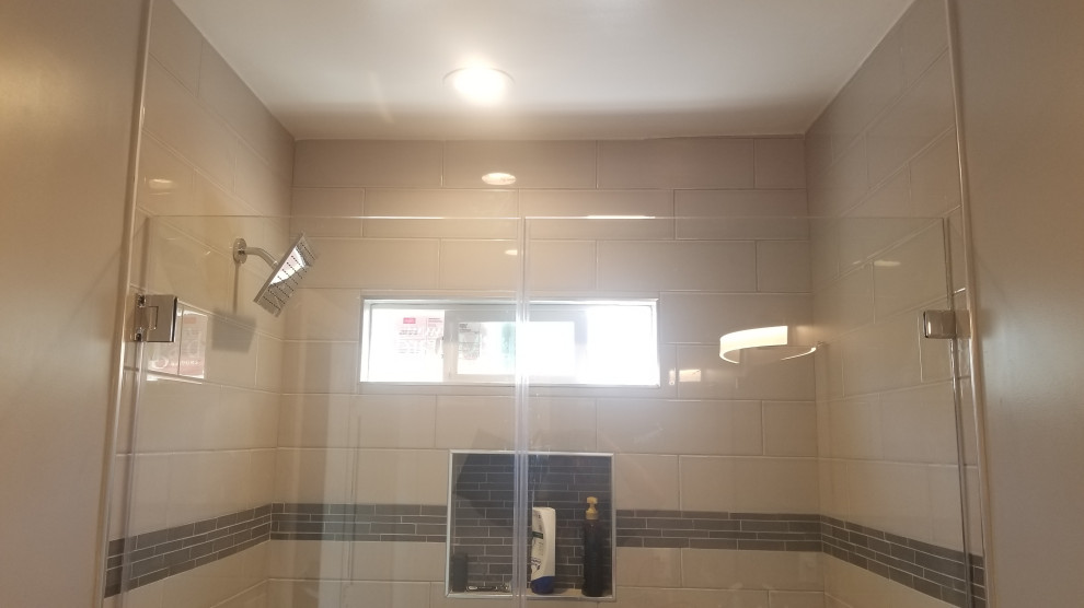 Idee per una stanza da bagno design di medie dimensioni