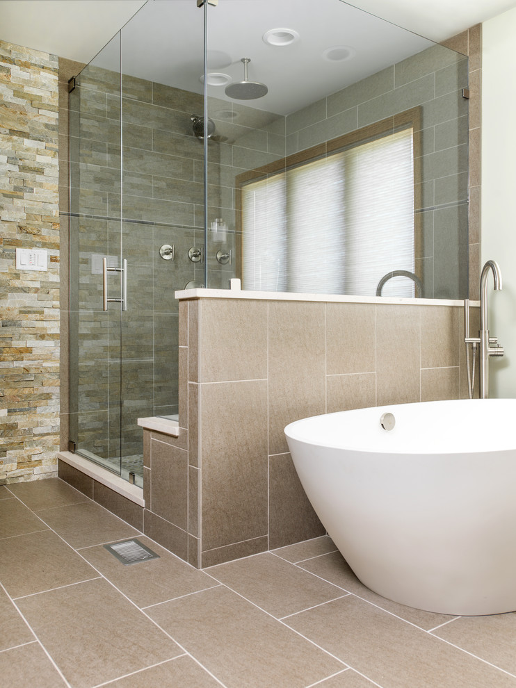 Bathroom - large transitional master multicolored tile and porcelain tile porcelain tile bathroom idea in Chicago with an undermount sink, furniture-like cabinets, dark wood cabinets, granite countertops, a two-piece toilet and green walls