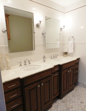 Design ideas for a classic bathroom in Jacksonville.