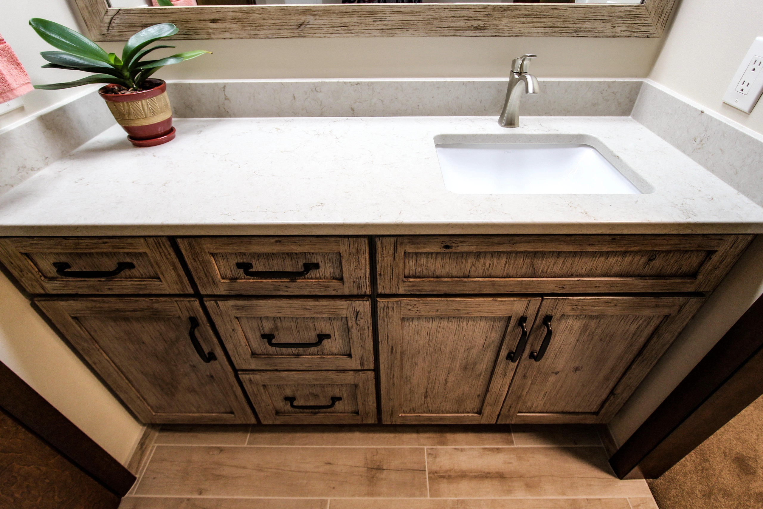 Medallion Knotty Alder Bathroom Vanity and Eternia Quartz Countertop -  Traditional - Bathroom - Cleveland - by Cabinet-S-Top | Houzz