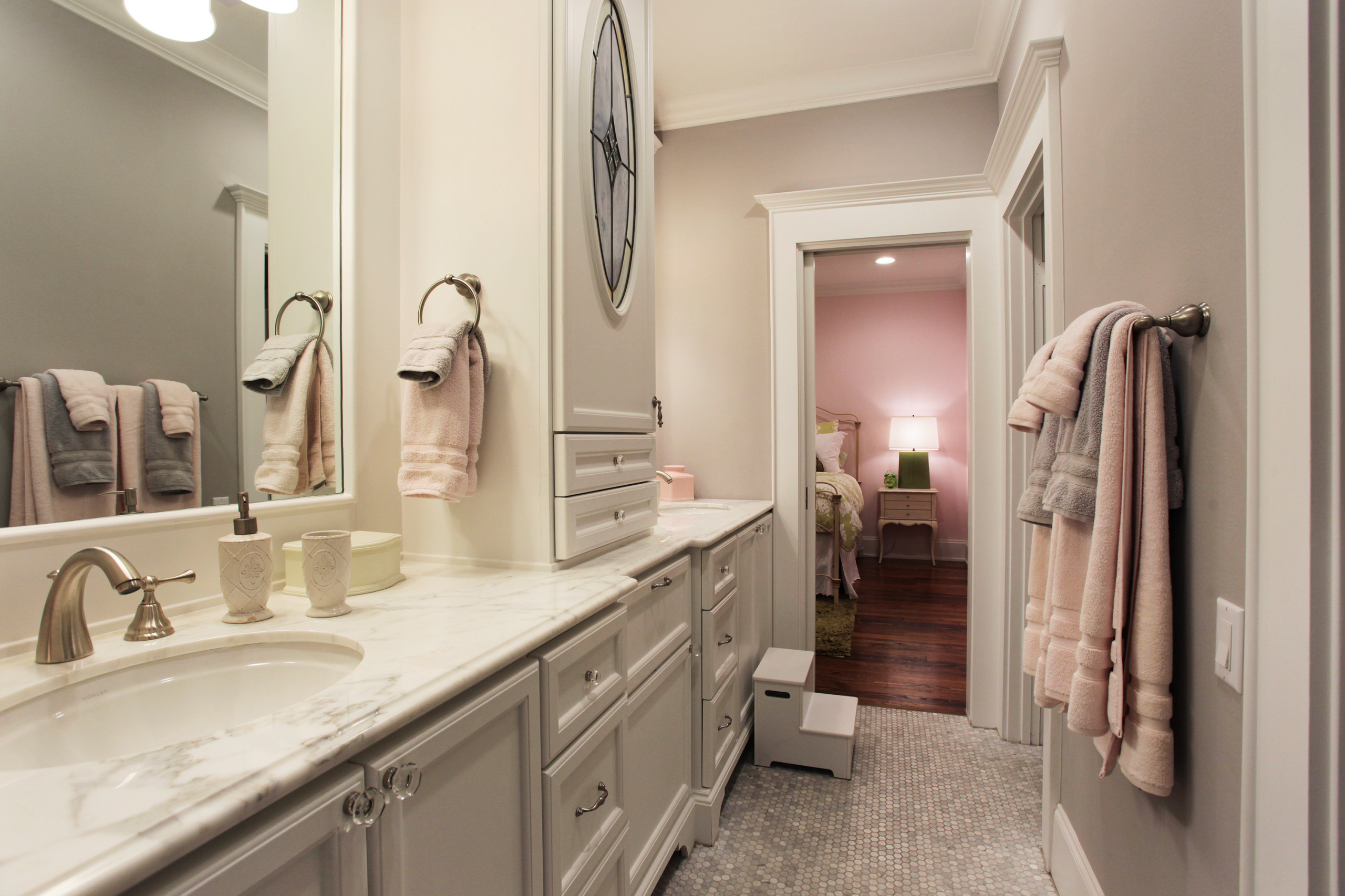 Grey And Pink Bathroom Houzz, Pink And Grey Bathroom