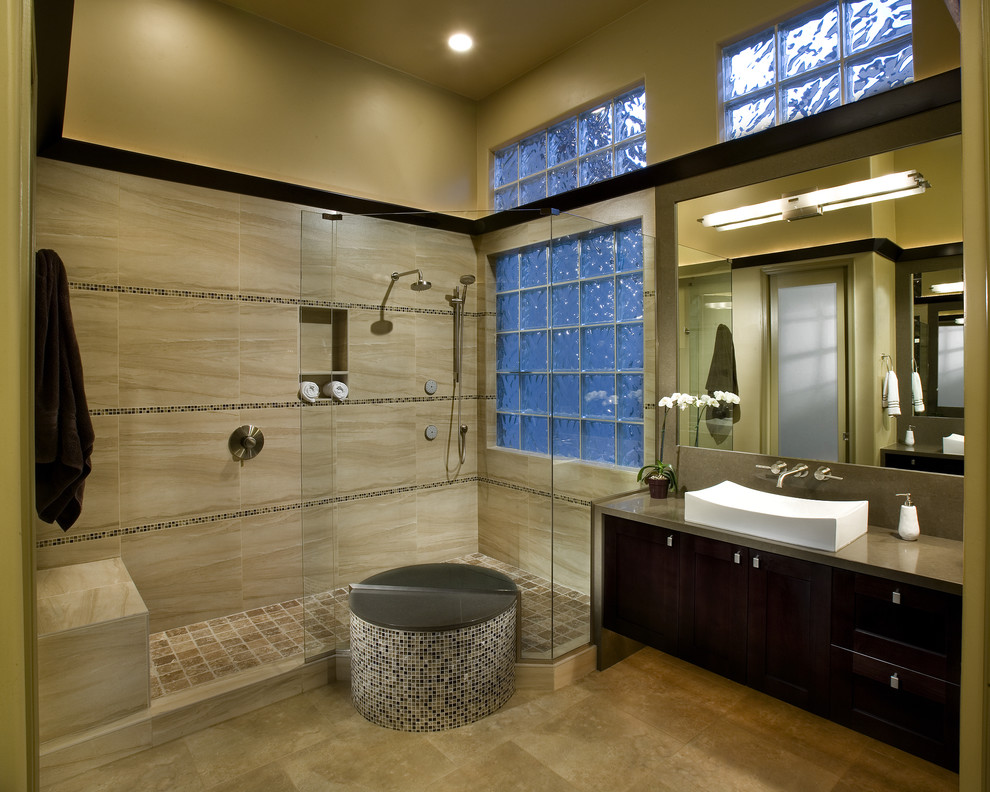 Photo of a modern bathroom in Phoenix with a vessel sink.