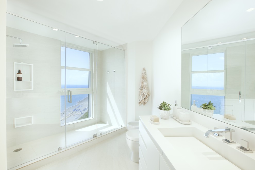 Miami Beach Residence - Contemporary - Bathroom - Miami - by Jaegger ...