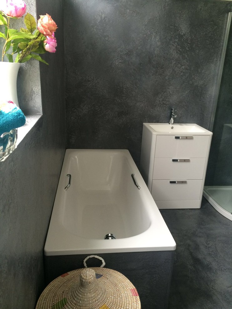Microcement Bathroom - Industrial - Bathroom - Essex - by Mineral ...