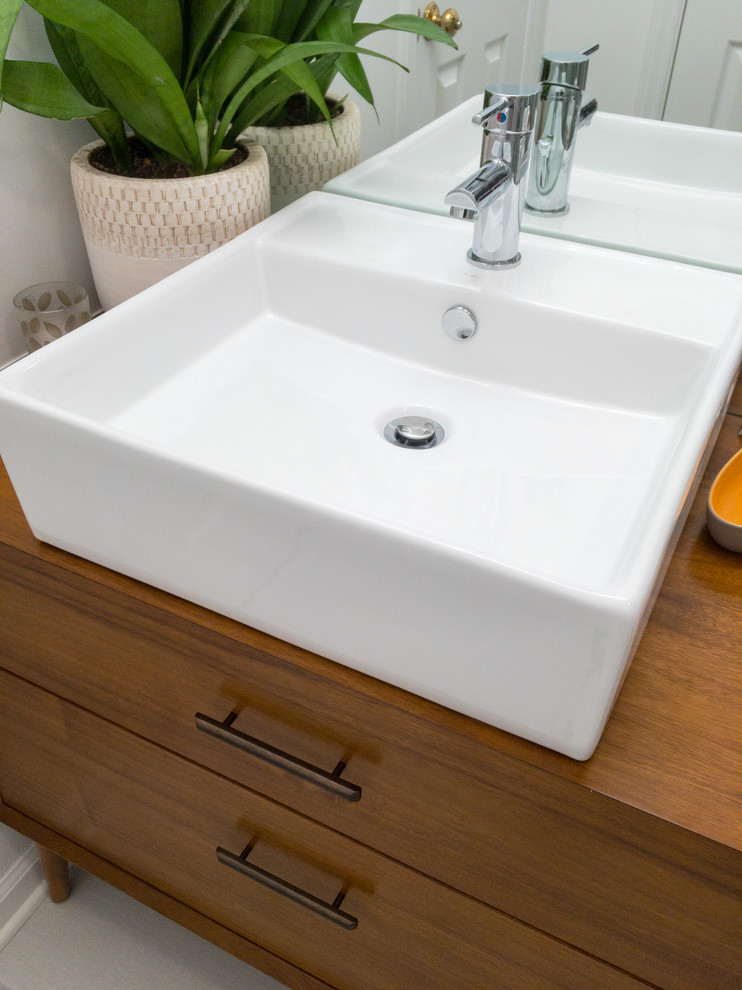 Mid-century Modern Guest Bath - Midcentury - Bathroom - Raleigh - by ...