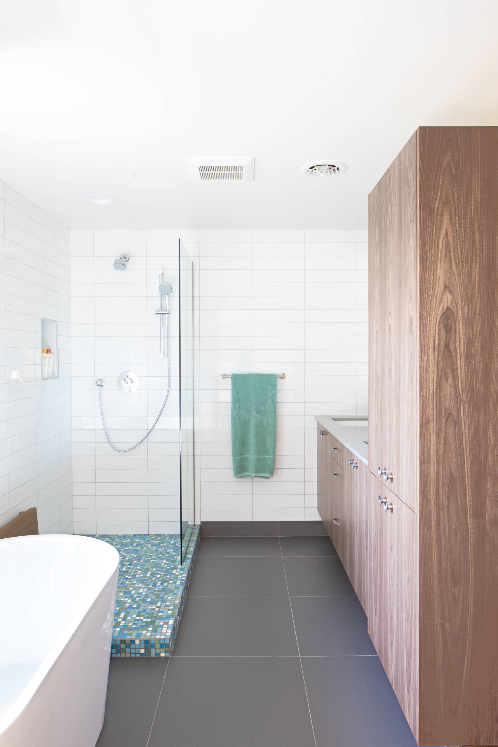 Mid Century Raised Ranch Remodel Midcentury Bathroom Seattle By The Artisans Group Inc Houzz