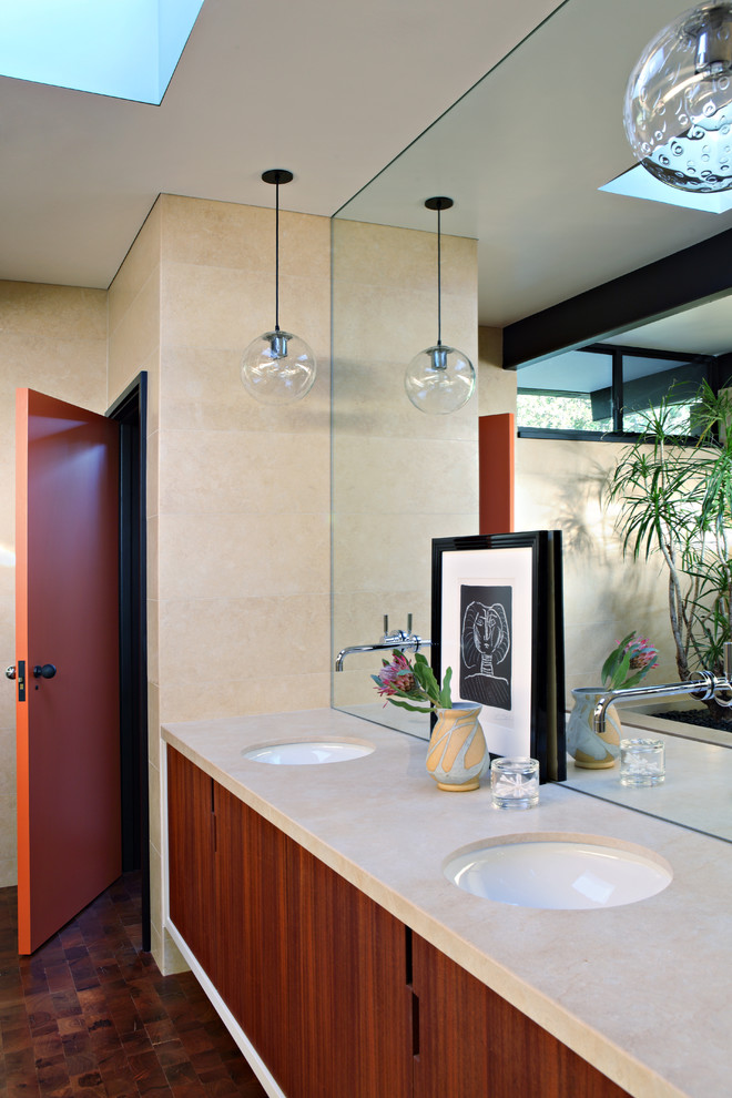 Inspiration for a 1950s bathroom remodel in Los Angeles