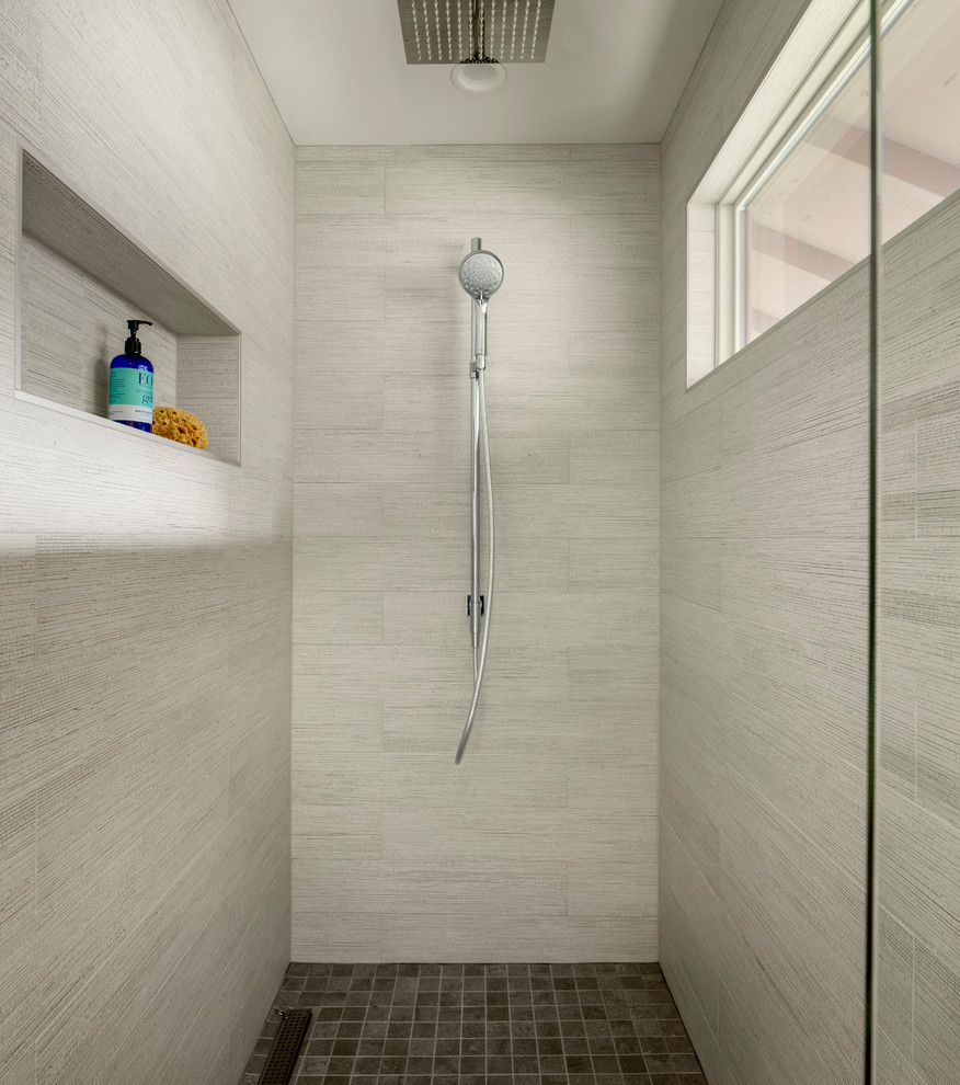 Пример оригинального дизайна: главная ванная комната среднего размера в стиле ретро с плоскими фасадами, светлыми деревянными фасадами, унитазом-моноблоком, белыми стенами, полом из керамогранита, серым полом, душем в нише, монолитной раковиной, душем с распашными дверями, серой плиткой, керамической плиткой, столешницей из кварцита и белой столешницей