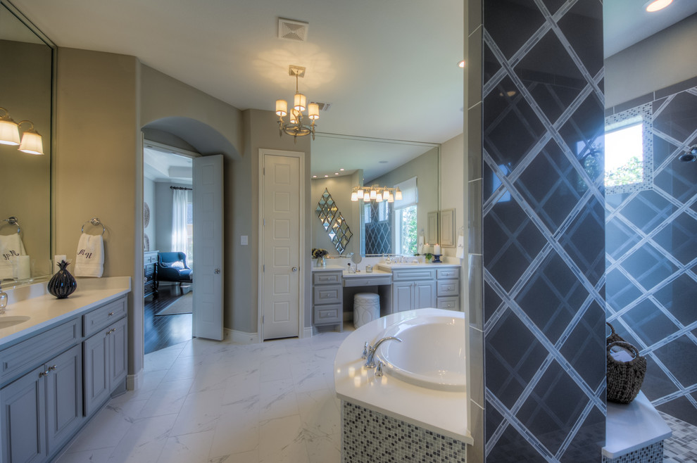 Model Home in Park Hill at the Heights at Stone Oak Traditional