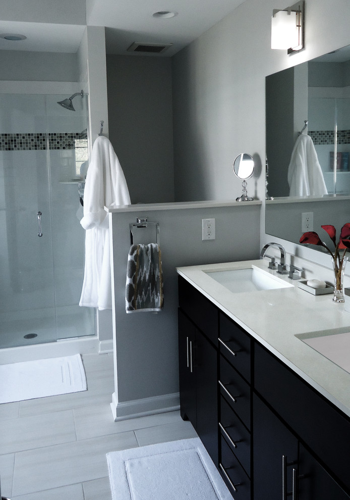 Modern Bathroom in Black, White, and Gray - Contemporary - Bathroom ...