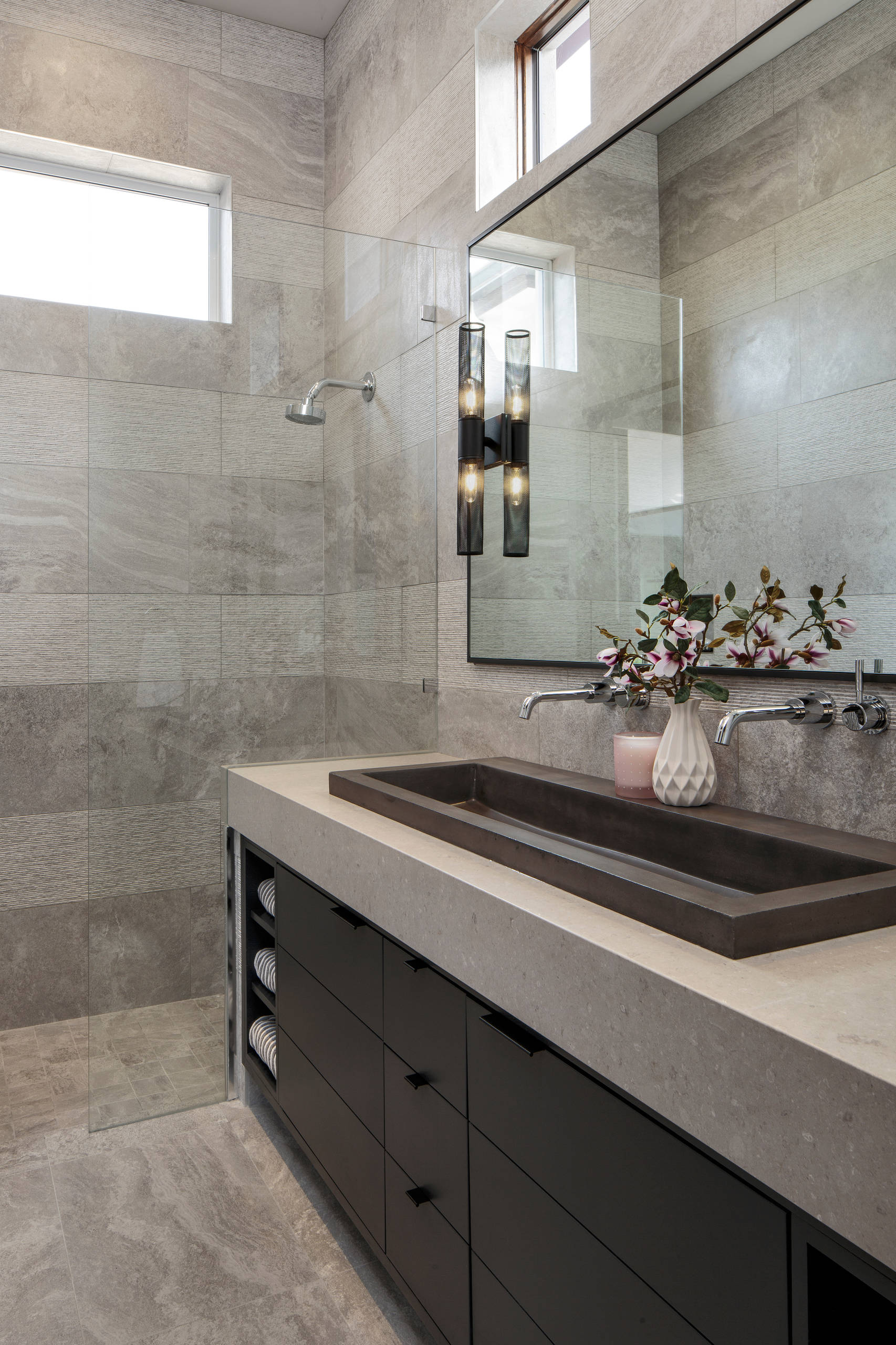 Wonderful pictures of modern bathrooms design 75 Beautiful Mid Sized Modern Bathroom Pictures Ideas August 2021 Houzz